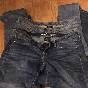 2 pairs of mossimo jeans